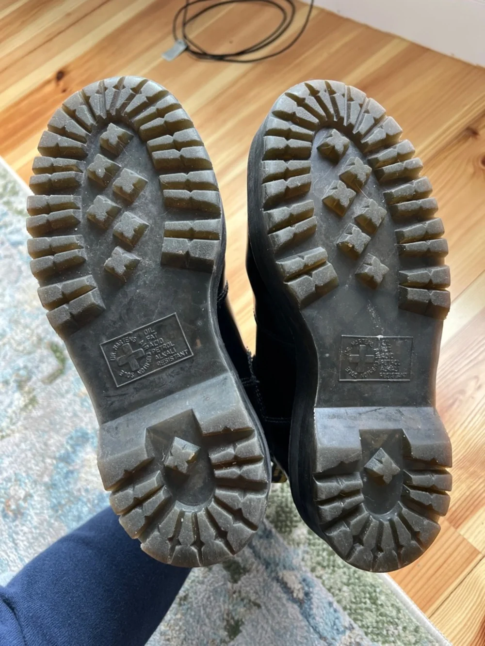 dr. martens platform chelsea boots - Picture 7 of 8